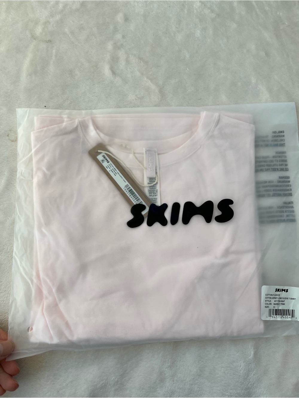 SKIMS Long Sleeve Logo Tee in Pale Pink
